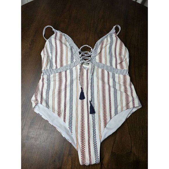 Jessica Simpson Aztec Boho Front Lace-Up One-Piece Swimsuit Size XL - Picture 4 of 16